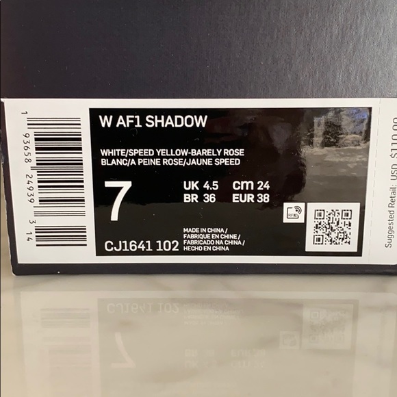 Nike Airforce 1 shoe - Picture 3 of 3